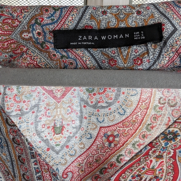 Ladies Dress - Picture 2 of 3